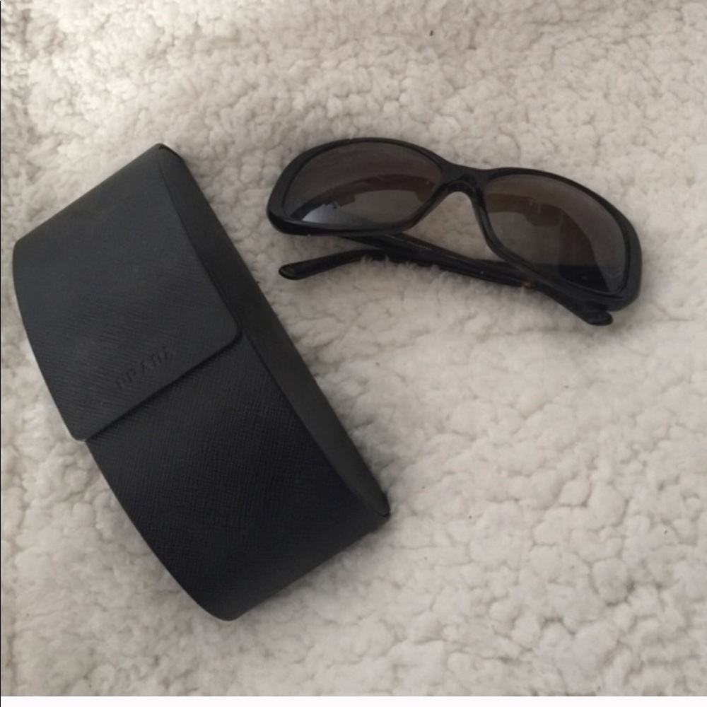 Prada sunnies